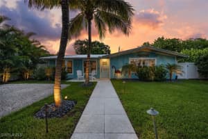 1129 8th Ter N, Naples