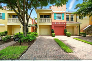 8565 Via Garibaldi Cir 204, Estero