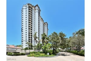 7225 Pelican Bay Blvd 2004, Naples