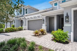 2543 Seychelles Dr 606, Naples