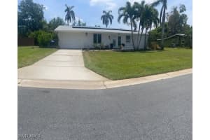 6306 Saint Andrews Cir S, Fort Myers