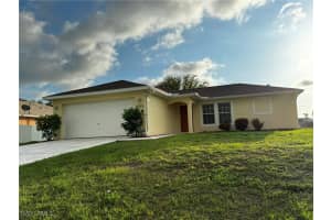 2732 Ne 7th Pl, Cape Coral