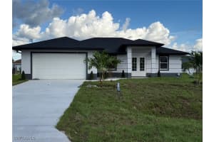 172 Pembroke St, Lehigh Acres