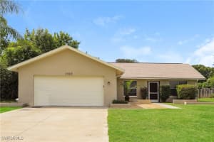 1303 Pine Needle Rd, Venice