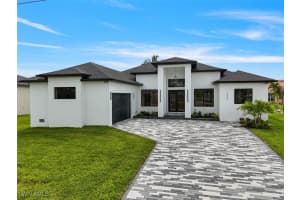 4333 Sw 16th Pl, Cape Coral