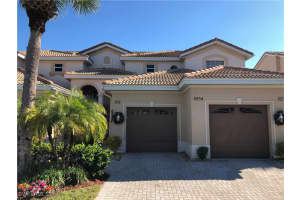 6854 Sterling Greens Dr 201, Naples