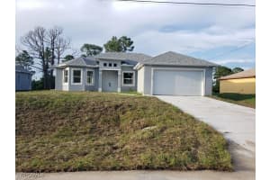 6050 Langdon Ave, Fort Myers