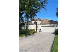 23110 Oakglen Ln, Estero
