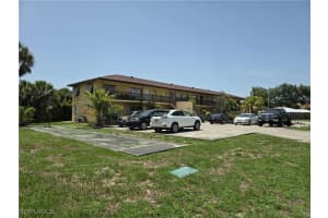 10632 Woods Cir 1, Bonita Springs