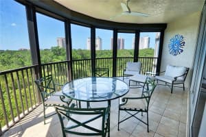 8990 Bay Colony Dr 301, Naples