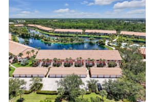 6790 Beach Resort Dr 14, Naples