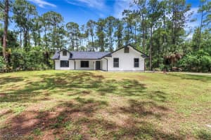 431 1st St Nw, Naples