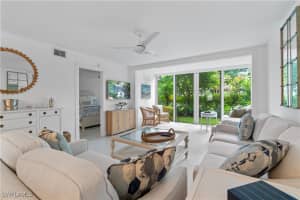 900 8th Ave S 105, Naples