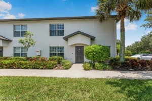 9101 Gervais Cir 1702, Naples