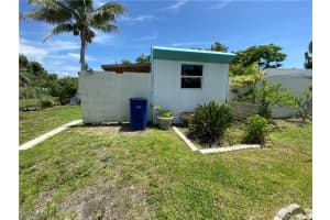 5687 Meadowlark Ln, Bokeelia