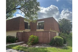 5245 Cedarbend Dr 4, Fort Myers