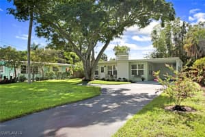 982 13th St N, Naples