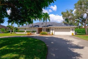 1972 Countess Ct, Naples