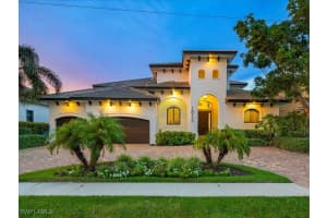1812 Maywood Ct, Marco Island