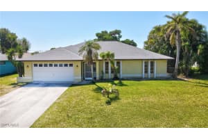 210 Ne 10th Ave, Cape Coral