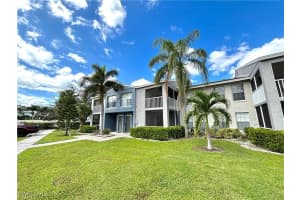 124 Santa Clara Dr 15, Naples