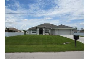 1923 Villia St, Lehigh Acres