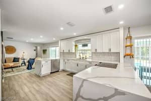 532 Se 36th St, Cape Coral