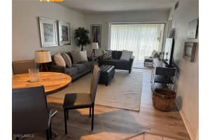 1900 Alamanda Dr 303, Naples