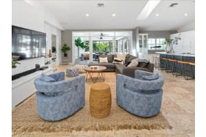 339 4th Ave N, Naples