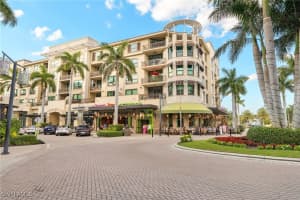 9123 Strada Pl 7316, Naples