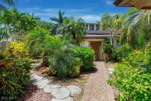 202 Bears Paw Trl 97, Naples