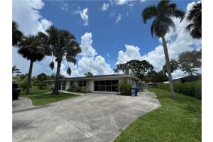 64 Wolcott Dr, North Fort Myers