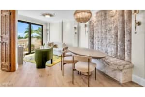 365 5th Ave S 304, Naples