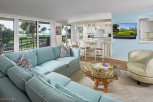 4551 Gulf Shore Blvd N 204, Naples