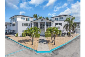 3706 Broadway 40, Fort Myers