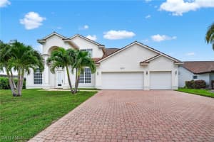1917 Sw 51st St, Cape Coral
