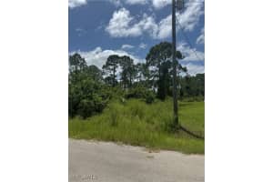 3315 70th St W, Lehigh Acres