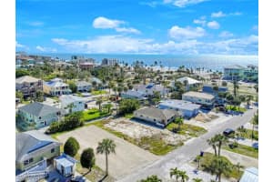 144 Hercules Dr, Fort Myers Beach