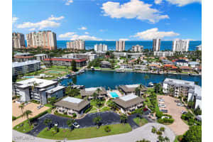 900 Huron Ct B3, Marco Island