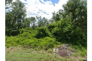 1860 Maurice Ave, Lehigh Acres