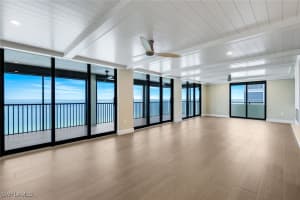 9715 Gulf Shore Dr 702, Naples