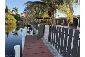 141 Schneider Dr, Fort Myers