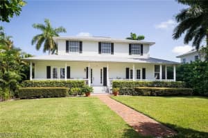 155 1st Ave S, Naples