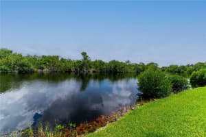 1385 Mainsail Dr 1801, Naples