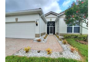 1119 Dorchester Ct 60, Naples