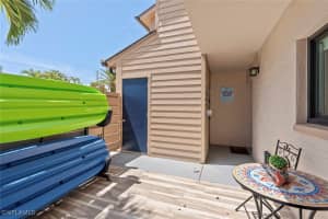 896 Buttonwood Dr 109, Fort Myers Beach