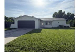 525 Se 11th Ct, Cape Coral