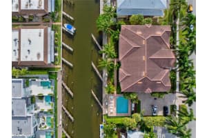 1540 Blue Point Ave 201, Naples