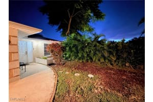 690 95th Ave N, Naples