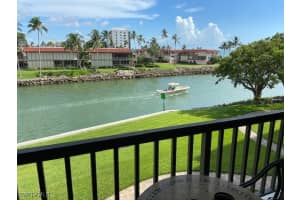 2305 Gulf Shore Blvd N 313, Naples